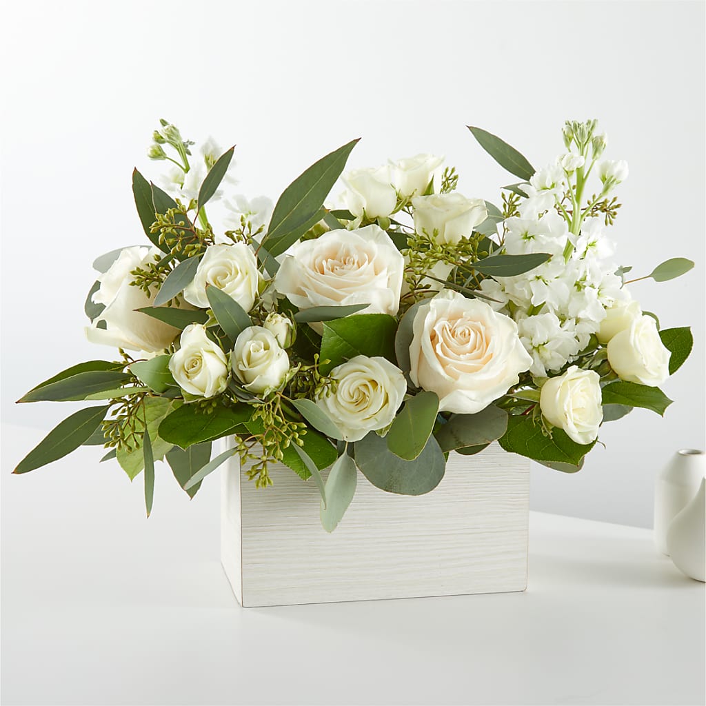 Fresh Linen Box Bouquet – The Blessed Florist, Brandon FL
