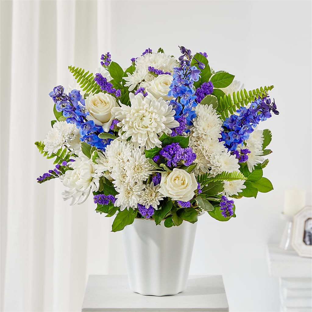 Hold Dear Tabletop Basket – The Blessed Florist, Brandon FL