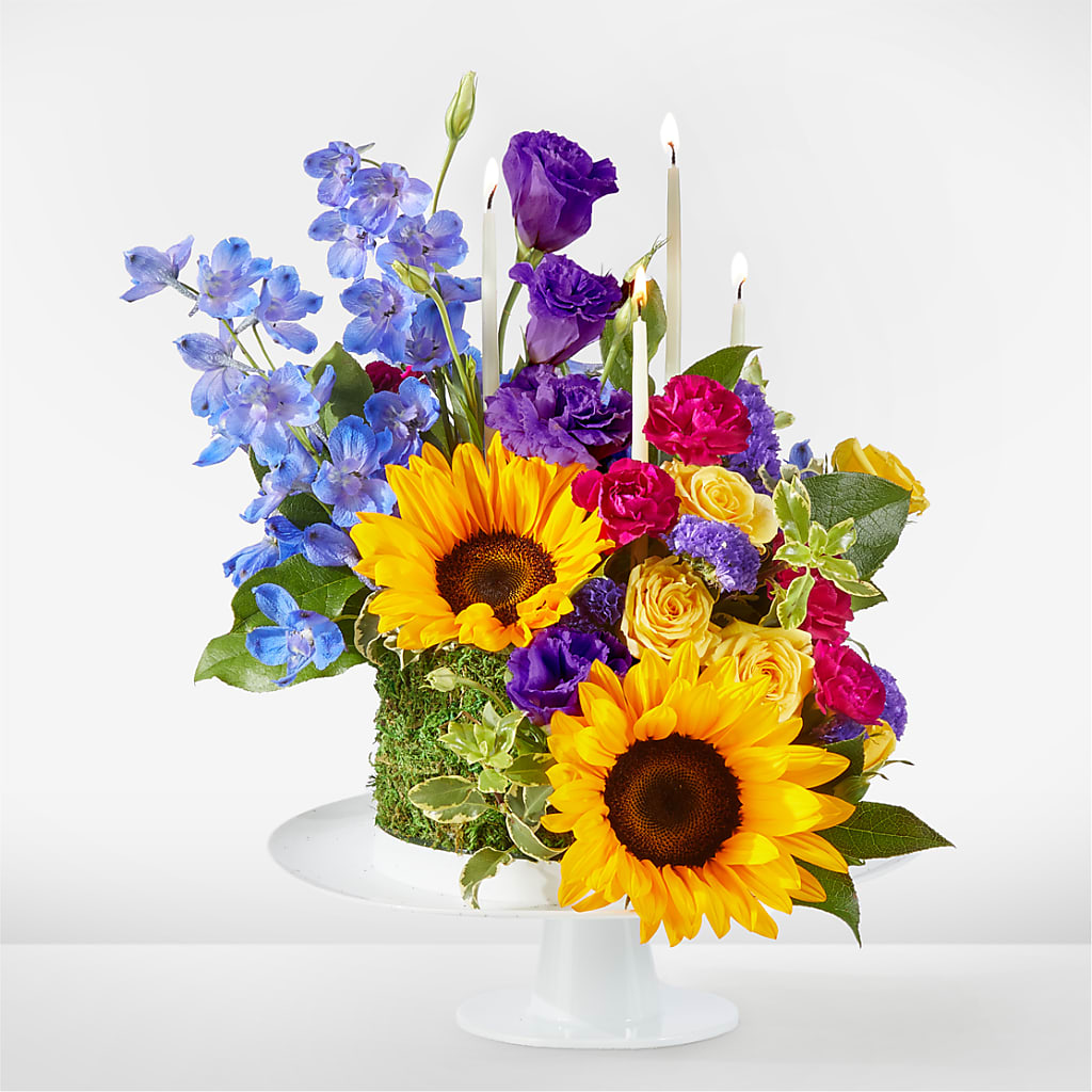 Star of the Day Floral Cake – The Blessed Florist, Brandon FL