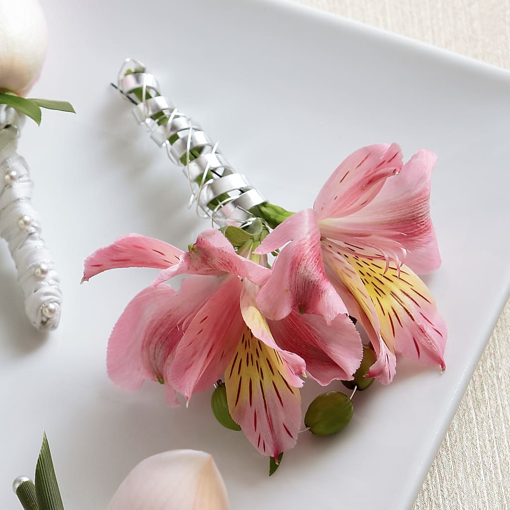 Pink Peruvian Lily Boutonniere – The Blessed Florist, Brandon FL