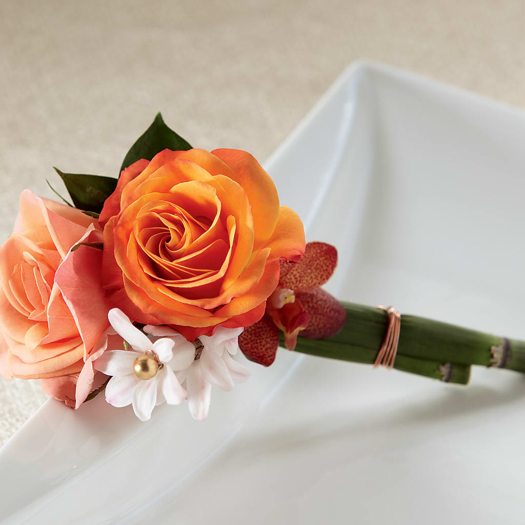 Sunset Dream Boutonniere – The Blessed Florist, Brandon FL