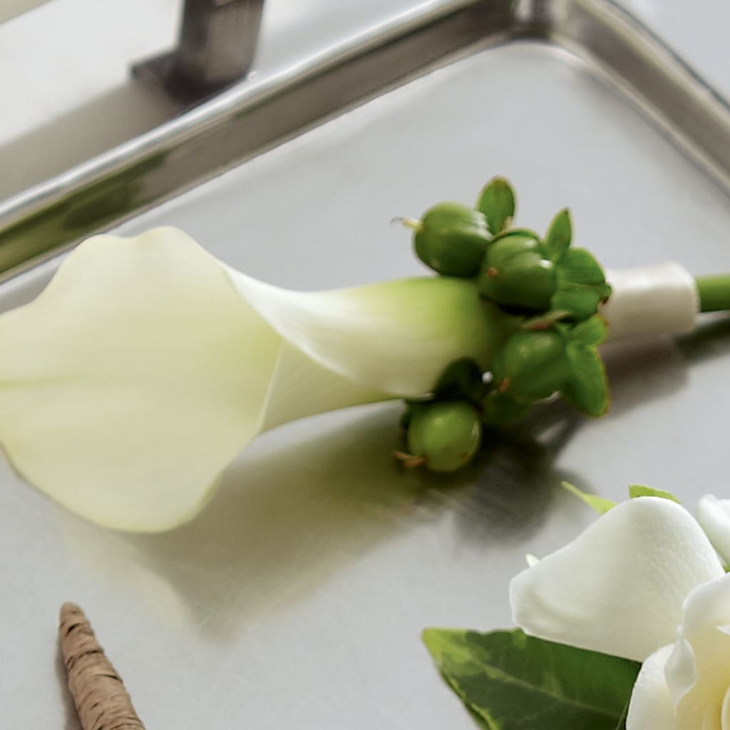 White Calla Boutonniere – The Blessed Florist, Brandon FL