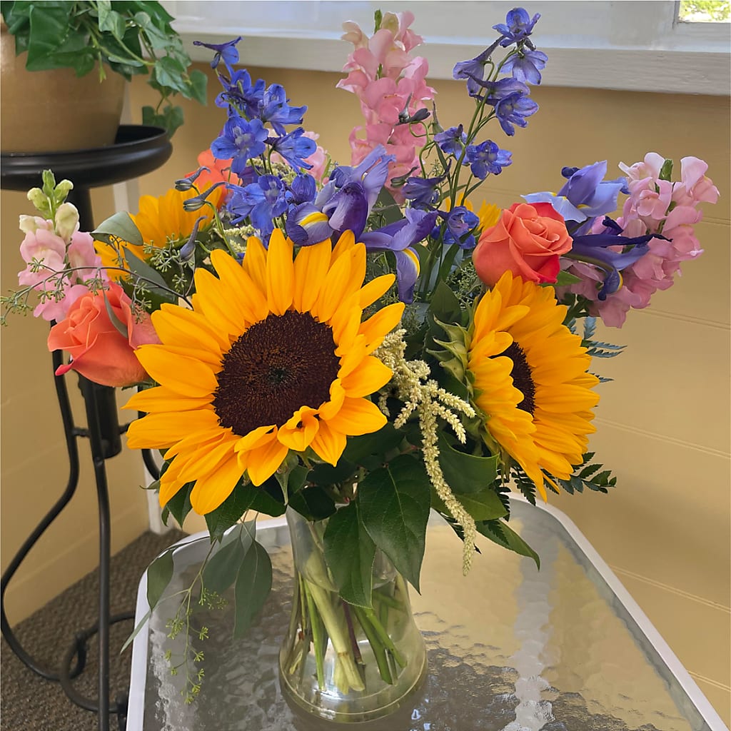 Rays of Life Bouquet –  The Blessed Florist, Parrish FL