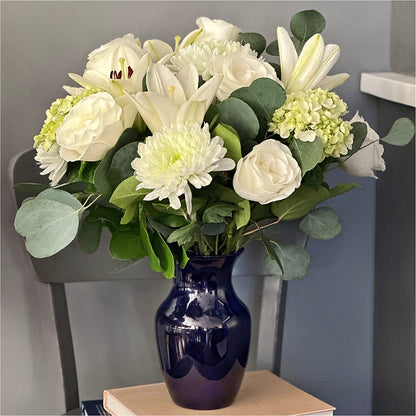 Snowy Dreams Bouquet –  The Blessed Florist, Brandon FL