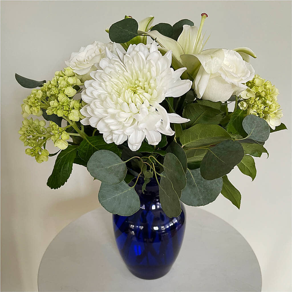Snowy Dreams Bouquet –  The Blessed Florist, Brandon FL